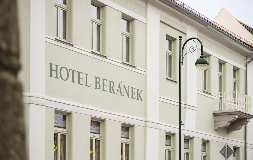 Hotel Beranek Blatná Extérieur photo