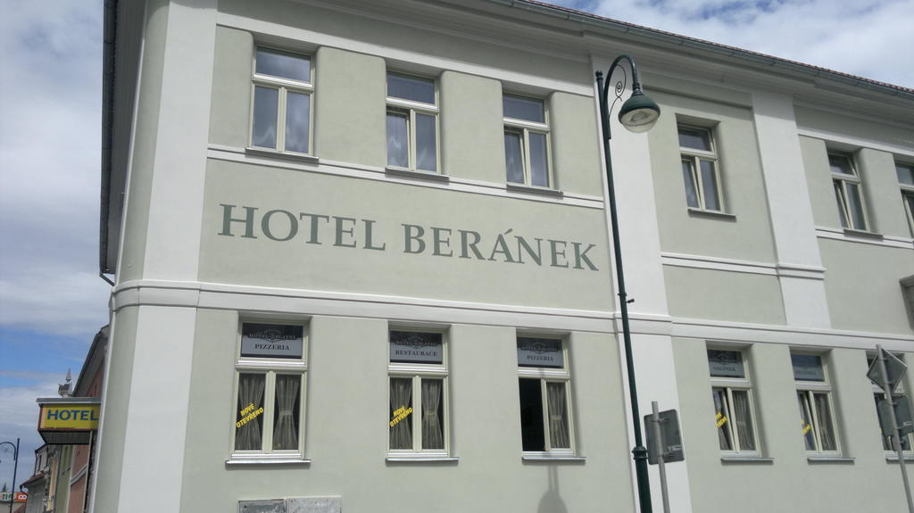 Hotel Beranek Blatná Extérieur photo